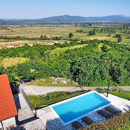 Marija By Interhome Grab